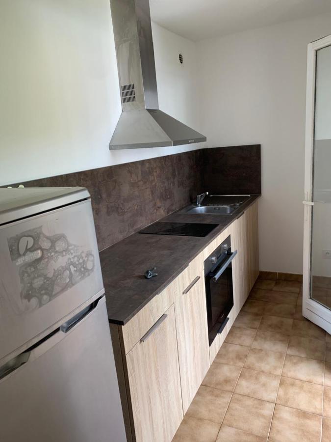 Ferienwohnung Studio Vue Montagne Avec Parking Gratuit Bastia  Exterior foto